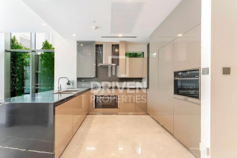 Apartment in Business Bay, Dubai 3 bedrooms, 216.19 sq.m. № 145463 - photo 10