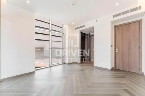 Apartment in Business Bay, Dubai 3 bedrooms, 216.19 sq.m. № 145463 - photo 4