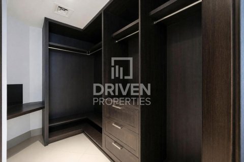 Apartment in Downtown Dubai (Downtown Burj Dubai), Dubai 2 bedrooms, 159.51 sq.m. № 144124 - photo 10