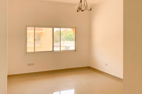 Villa in Al Safa, Dubai 4 bedrooms, 5870.36 sq.m. № 145776 - photo 17