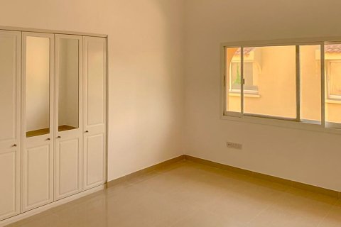 Villa in Al Safa, Dubai 4 bedrooms, 5870.36 sq.m. № 145776 - photo 11