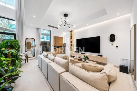 تاون هاوس في دائرة قرية جميرا, دبي 4 غرف نوم, 197.6 م² رقم 145479 - صورة 5