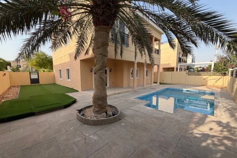 فيلا في فيلات, دبي 5 غرف نوم , 342.67 م² رقم 145779 - صورة 3