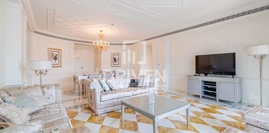 Appartement à Palazzo Versace, Culture Village, Dubai, 3 chambres, 208.01 m², № 144935