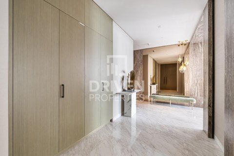 Снять в аренду квартиру в Opera District, Даунтаун Дубай (Даунтаун Бурдж Дубай), Дубай: 4 спальни, 492.39м², № 145081 - фото 4