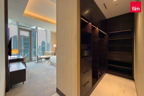 Apartment in Downtown Dubai (Downtown Burj Dubai), Dubai 3 bedrooms, 224.6 sq.m. № 143963 - photo 30