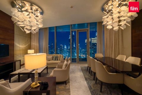 Apartment in Downtown Dubai (Downtown Burj Dubai), Dubai 3 bedrooms, 224.6 sq.m. № 143963 - photo 5
