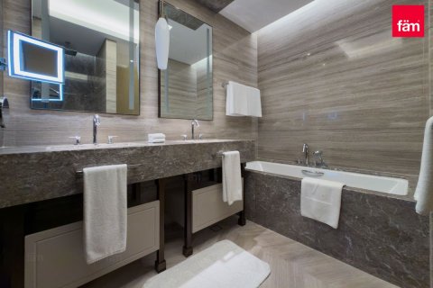 Apartment in Downtown Dubai (Downtown Burj Dubai), Dubai 3 bedrooms, 224.6 sq.m. № 143963 - photo 15