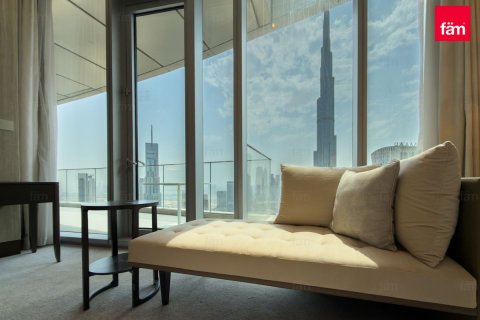 Apartment in Downtown Dubai (Downtown Burj Dubai), Dubai 3 bedrooms, 224.6 sq.m. № 143963 - photo 4