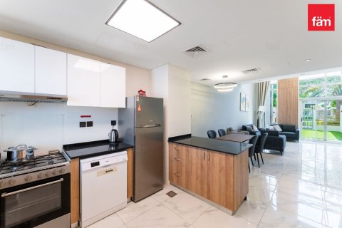 Townhouse in Dubai 2 bedrooms, 122.4 sq.m. № 145935 - photo 6