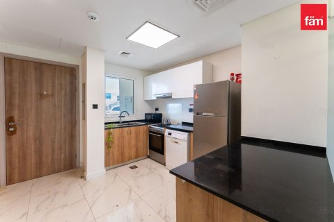 Townhouse in Dubai 2 bedrooms, 122.4 sq.m. № 145935 - photo 2