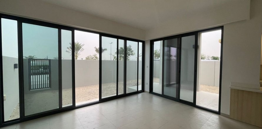 Villa in Dubai 4 bedrooms, 265.5 sq.m. № 143327