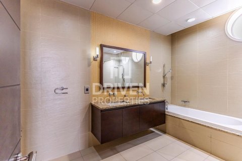 Apartment in Tiara Residences, Palm Jumeirah, Dubai 3 bedrooms, 222.22 sq.m. № 145153 - photo 15