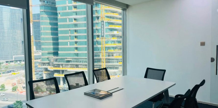 Bureau à Dubai, 84.7 m², № 143875