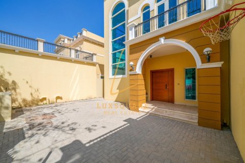 Villa à Jumeirah Park, Dubai, 4 chambres, 512 m², № 143991 - photo 17