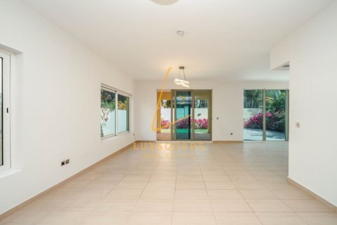 Villa à Jumeirah Park, Dubai, 4 chambres, 512 m², № 143991 - photo 4