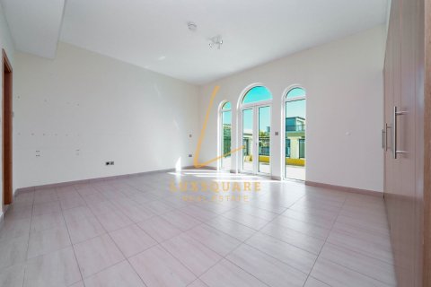 Villa à Jumeirah Park, Dubai, 4 chambres, 512 m², № 143991 - photo 11