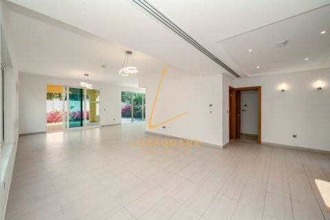 Villa à Jumeirah Park, Dubai, 4 chambres, 512 m², № 143991 - photo 2