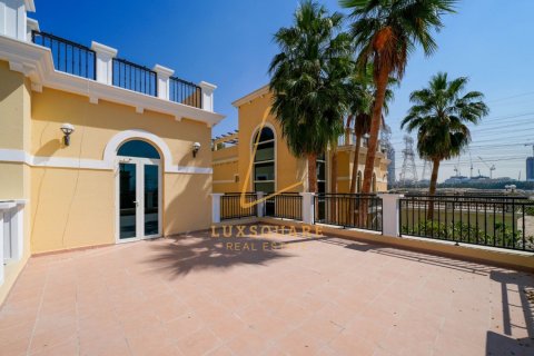 Villa à Jumeirah Park, Dubai, 4 chambres, 512 m², № 143991 - photo 15