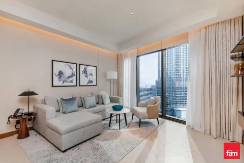 Apartment in Downtown Dubai (Downtown Burj Dubai), Dubai 3 bedrooms, 145.2 sq.m. № 143354 - photo 2