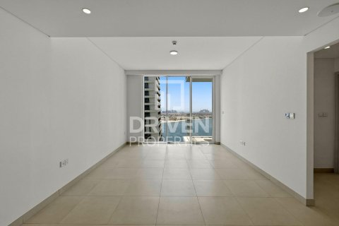 Квартира в EMAAR Beachfront, Dubai Harbour, Дубай, 2 спальни, 117.71м², № 145501