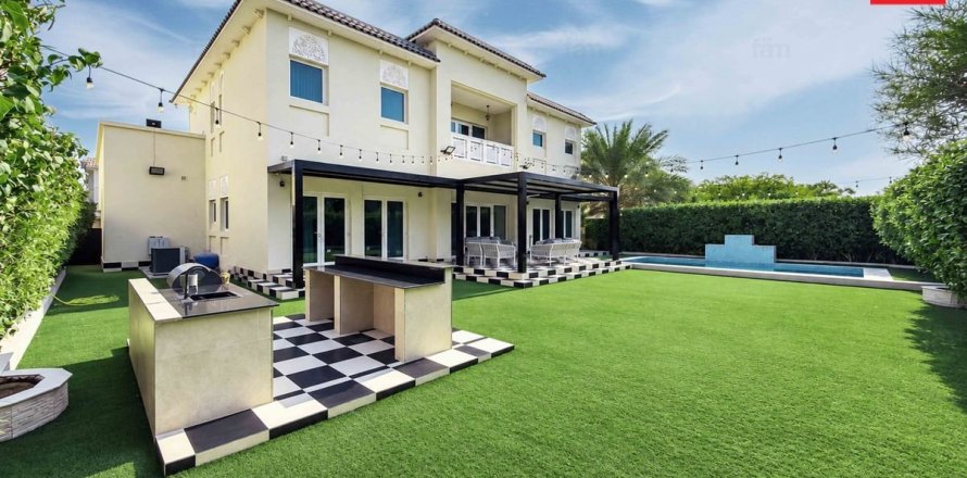 Villa in Al Furjan, Dubai 4 bedrooms, 600 sq.m. № 143872