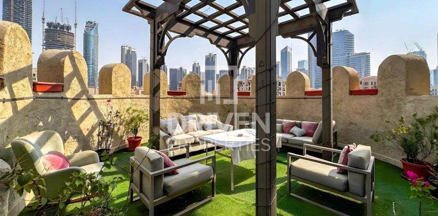 Apartment in Downtown Dubai (Downtown Burj Dubai), Dubai 2 bedrooms, 240.71 sq.m. № 144633