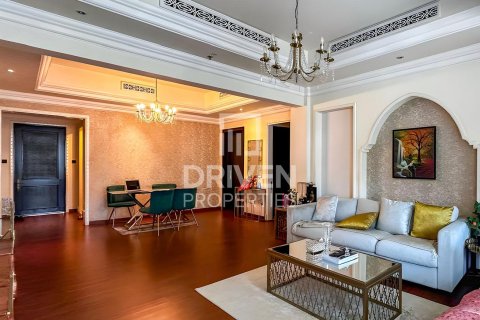 Apartment in Downtown Dubai (Downtown Burj Dubai), Dubai 2 bedrooms, 240.71 sq.m. № 144633 - photo 6