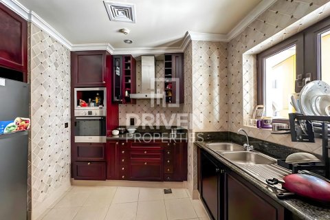 Apartment in Downtown Dubai (Downtown Burj Dubai), Dubai 2 bedrooms, 240.71 sq.m. № 144633 - photo 8
