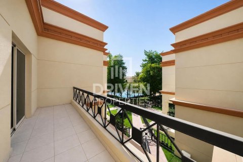 Villa in Al Barsha 1, Al Barsha, Dubai 4 bedrooms, 326.83 sq.m. № 145596 - photo 24