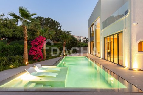 Villa en Jumeirah Islands, Dubai, 5 dormitorios, 585 m², № 143522 - foto 29