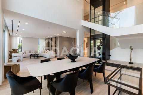 Villa en Jumeirah Islands, Dubai, 5 dormitorios, 585 m², № 143522 - foto 7