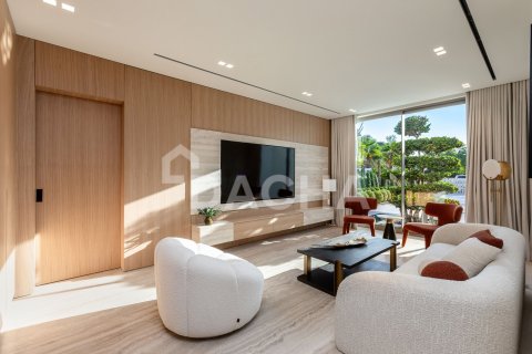 Villa en Jumeirah Islands, Dubai, 5 dormitorios, 585 m², № 143522 - foto 9