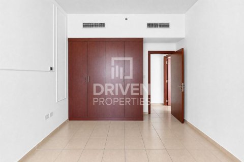 Apartment in Rimal, Jumeirah Beach Residence, Dubai 2 bedrooms, 120.4 sq.m. № 145175 - photo 9