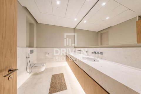 Apartment in The Palm Tower, Palm Jumeirah, Dubai studio, 55.83 sq.m. № 144938 - photo 11