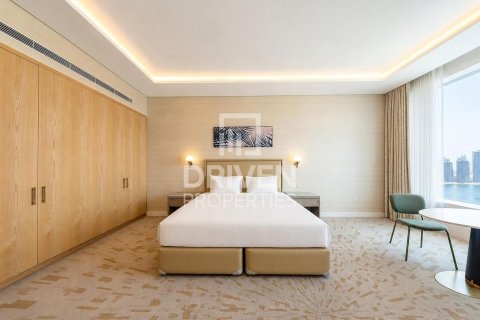Apartment in The Palm Tower, Palm Jumeirah, Dubai studio, 55.83 sq.m. № 144938 - photo 6