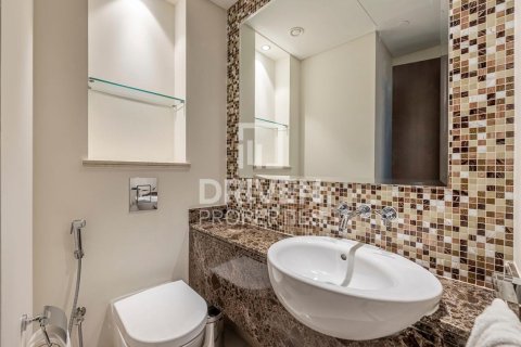 Apartment in Downtown Dubai (Downtown Burj Dubai), Dubai 1 bedroom, 73.95 sq.m. № 145425 - photo 11