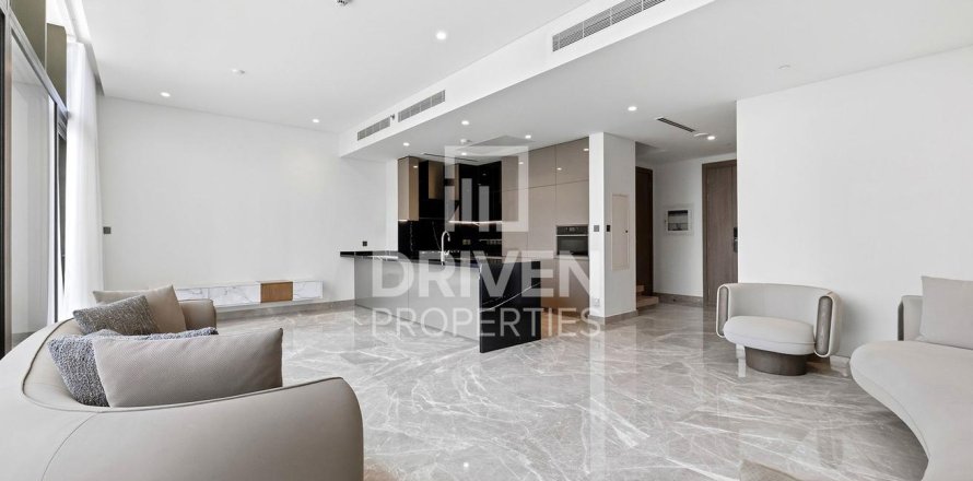 Дуплекс в Бизнес-Бэе, Дубай, 3 спальни, 219.25м², № 145311