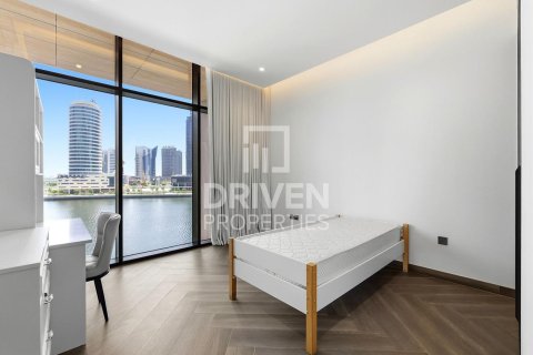 Снять в аренду дуплекс в Бизнес-Бэе, Дубай: 3 спальни, 219.25м², № 145311 - фото 7