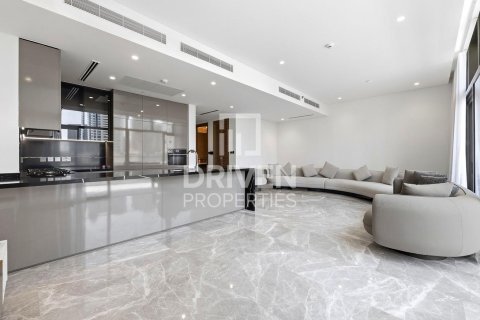 Снять в аренду дуплекс в Бизнес-Бэе, Дубай: 3 спальни, 219.25м², № 145311 - фото 2