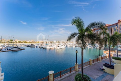 Apartment in Marina Residences, Palm Jumeirah, Dubai 2 bedrooms, 371 sq.m. № 143530 - photo 29