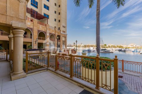 Apartment in Marina Residences, Palm Jumeirah, Dubai 2 bedrooms, 371 sq.m. № 143530 - photo 30