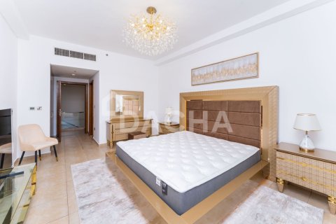 Apartment in Marina Residences, Palm Jumeirah, Dubai 2 bedrooms, 371 sq.m. № 143530 - photo 19