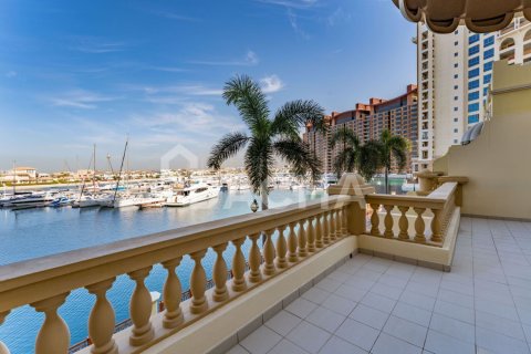 Apartment in Marina Residences, Palm Jumeirah, Dubai 2 bedrooms, 371 sq.m. № 143530 - photo 26