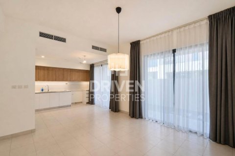 Villa à EMAAR South, Dubai South (Dubai World Central), Dubai, 4 chambres, 217.49 m², № 145547