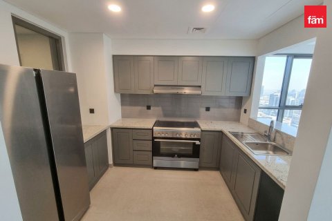 Townhouse in Dubai 4 bedrooms, 144 sq.m. № 143923 - photo 9