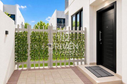 Townhouse in Dubai 3 bedrooms, 174.84 sq.m. № 145179 - photo 4