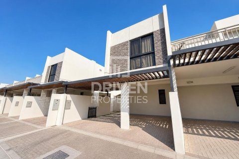 Townhouse in Dubai 3 bedrooms, 174.84 sq.m. № 145179 - photo 3