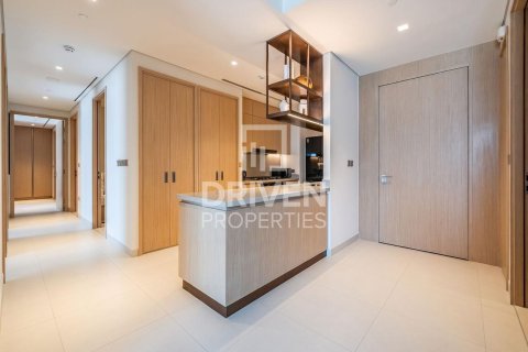 Apartment in Vida Residences Dubai Mall, Downtown Dubai (Downtown Burj Dubai), Dubai 3 bedrooms, 157.28 sq.m. № 145080 - photo 14