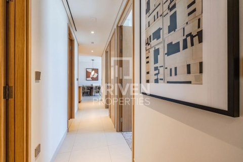 Apartment in Vida Residences Dubai Mall, Downtown Dubai (Downtown Burj Dubai), Dubai 3 bedrooms, 157.28 sq.m. № 145080 - photo 17